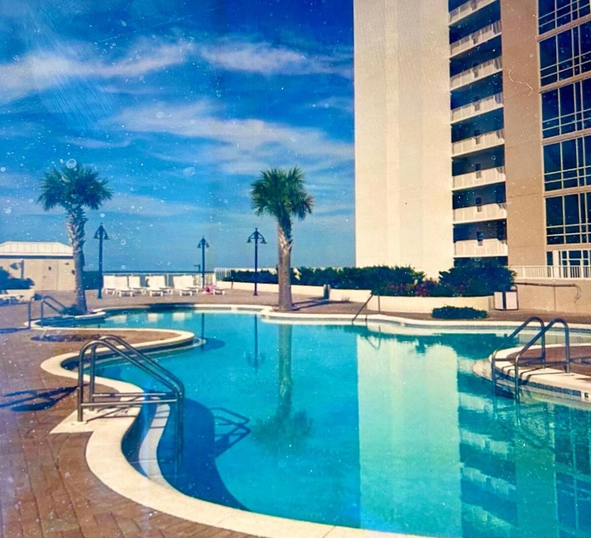 Something Blue Paradise Aparthotel