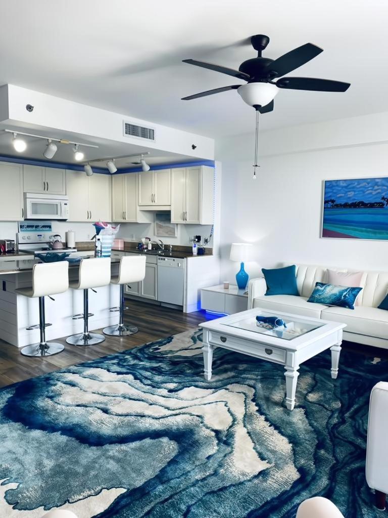 Something Blue Paradise Aparthotel Panama City Beach